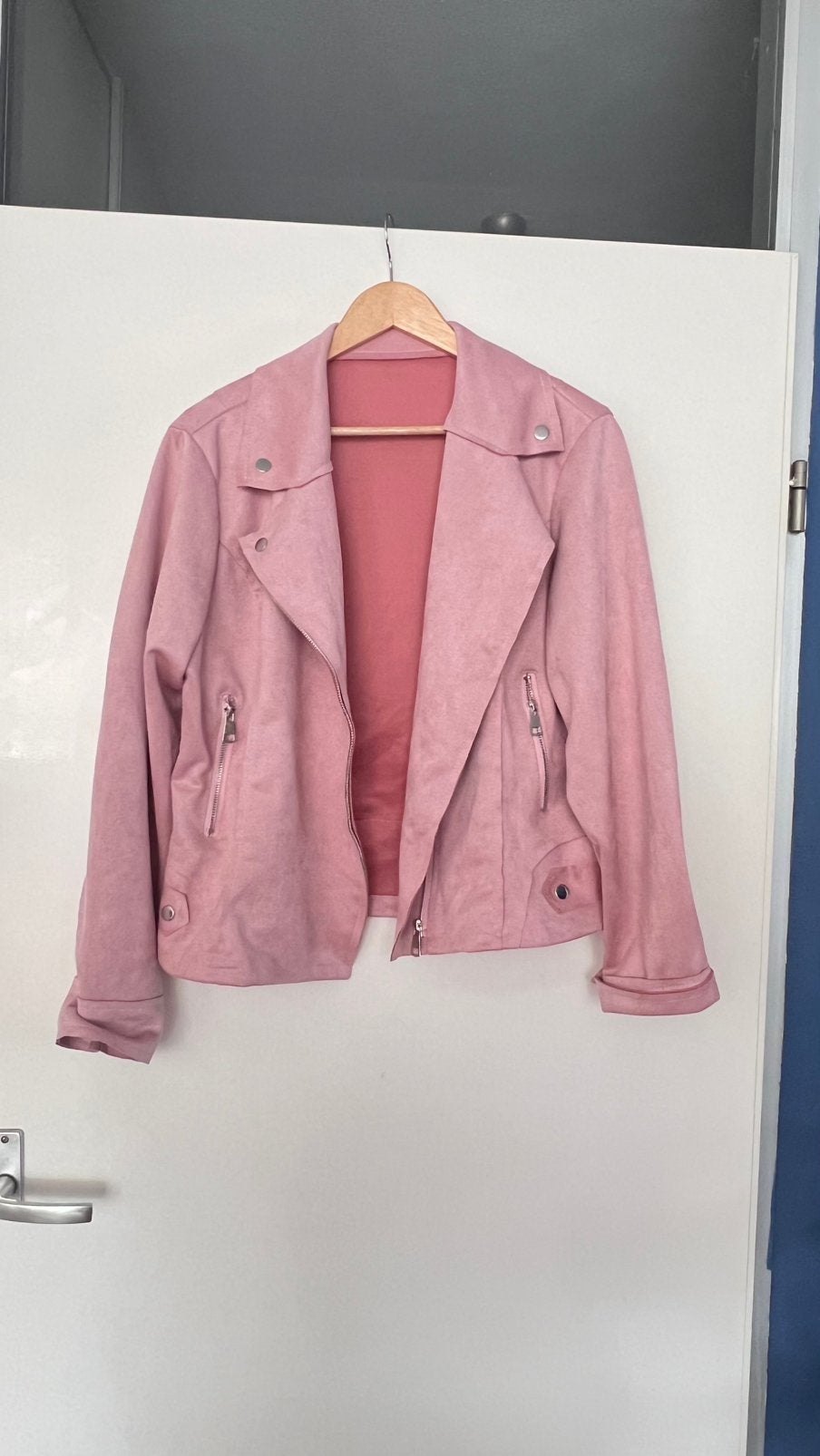 Zacht suede jasje roze, Kleding | Dames, Verzenden, Zo goed als nieuw, Maat 46/48 (XL) of groter, Roze