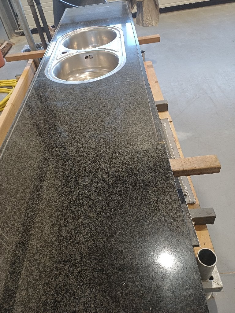 Granieten keukenblad, Huis en Inrichting, Ophalen, Gebruikt, Zwart, 200 cm of meer