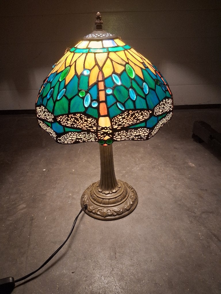 Prachtige Grote Tiffany Tafellamp – Libelle / (Glas-in-lood), Huis en Inrichting, Zo goed als nieuw, Glas, Antiek, E27 (groot)