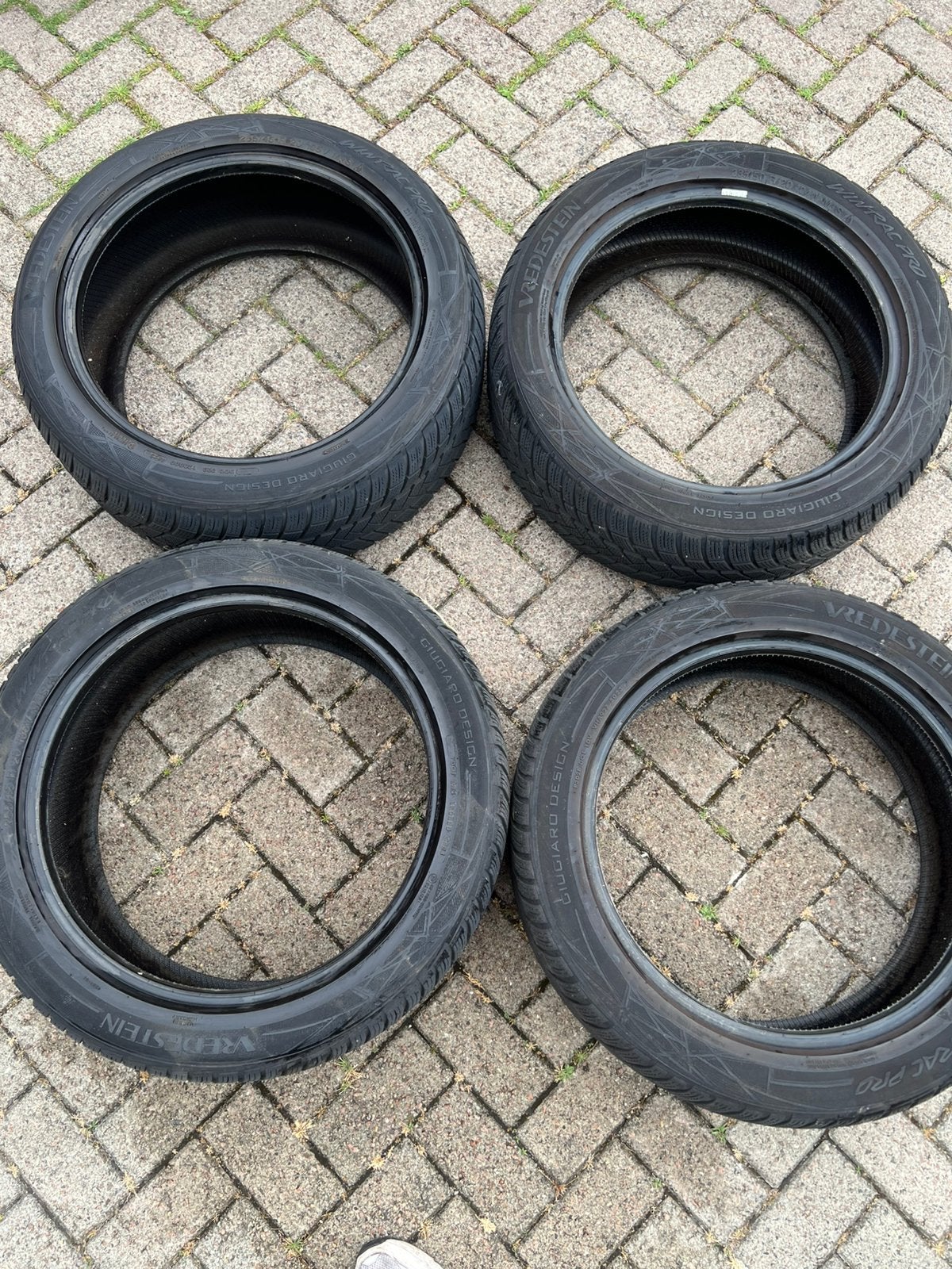 235/50R20 & 255/45R20 Vredestein WintracPro, Auto-onderdelen, Banden en Velgen, Ophalen, Gebruikt, 235 mm, Band(en)