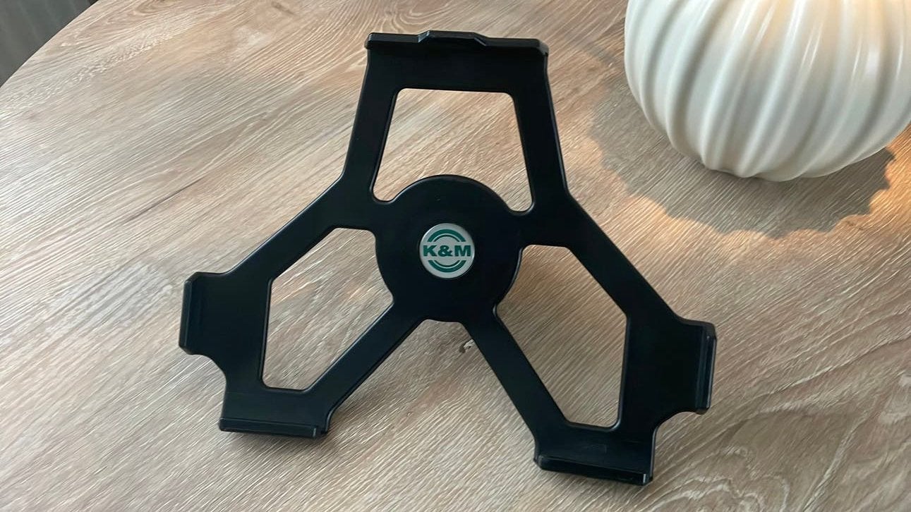K&M Ipad 2,3,4 houder, Ophalen, Zo goed als nieuw