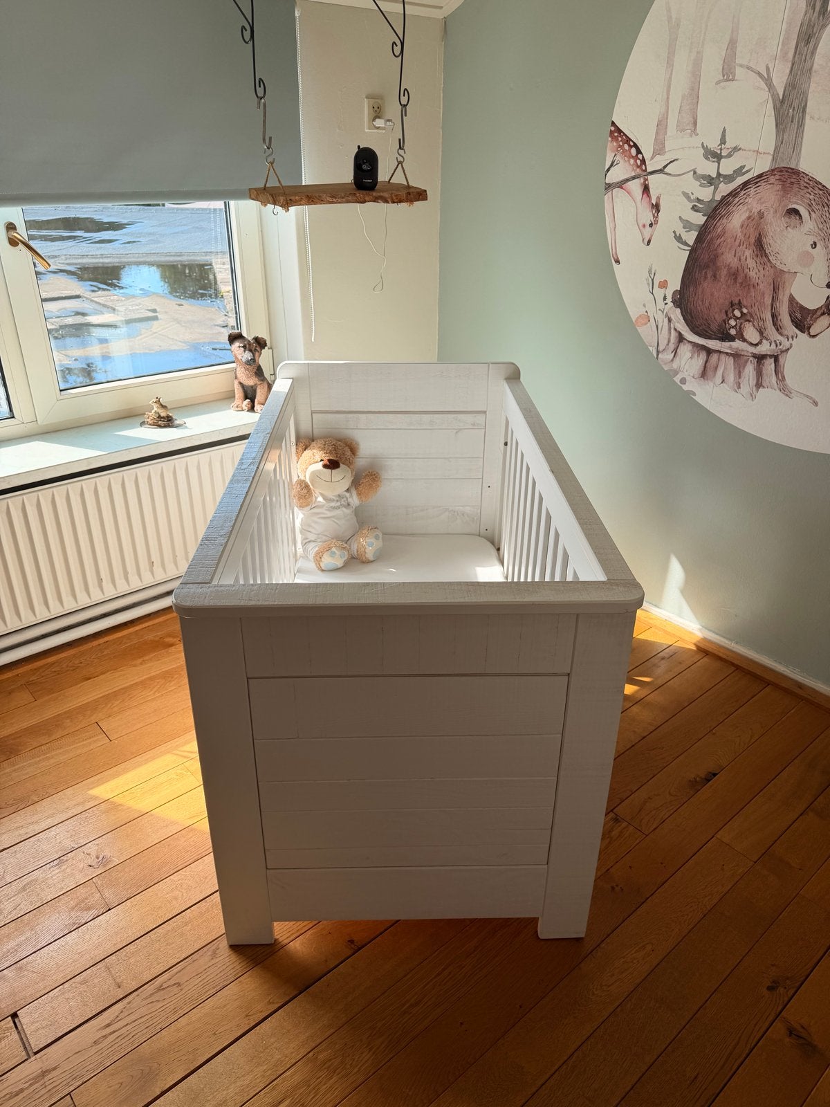 Babykamer set: Ledikant met nieuw matras en commode, Ophalen of Verzenden, Zo goed als nieuw, Matras