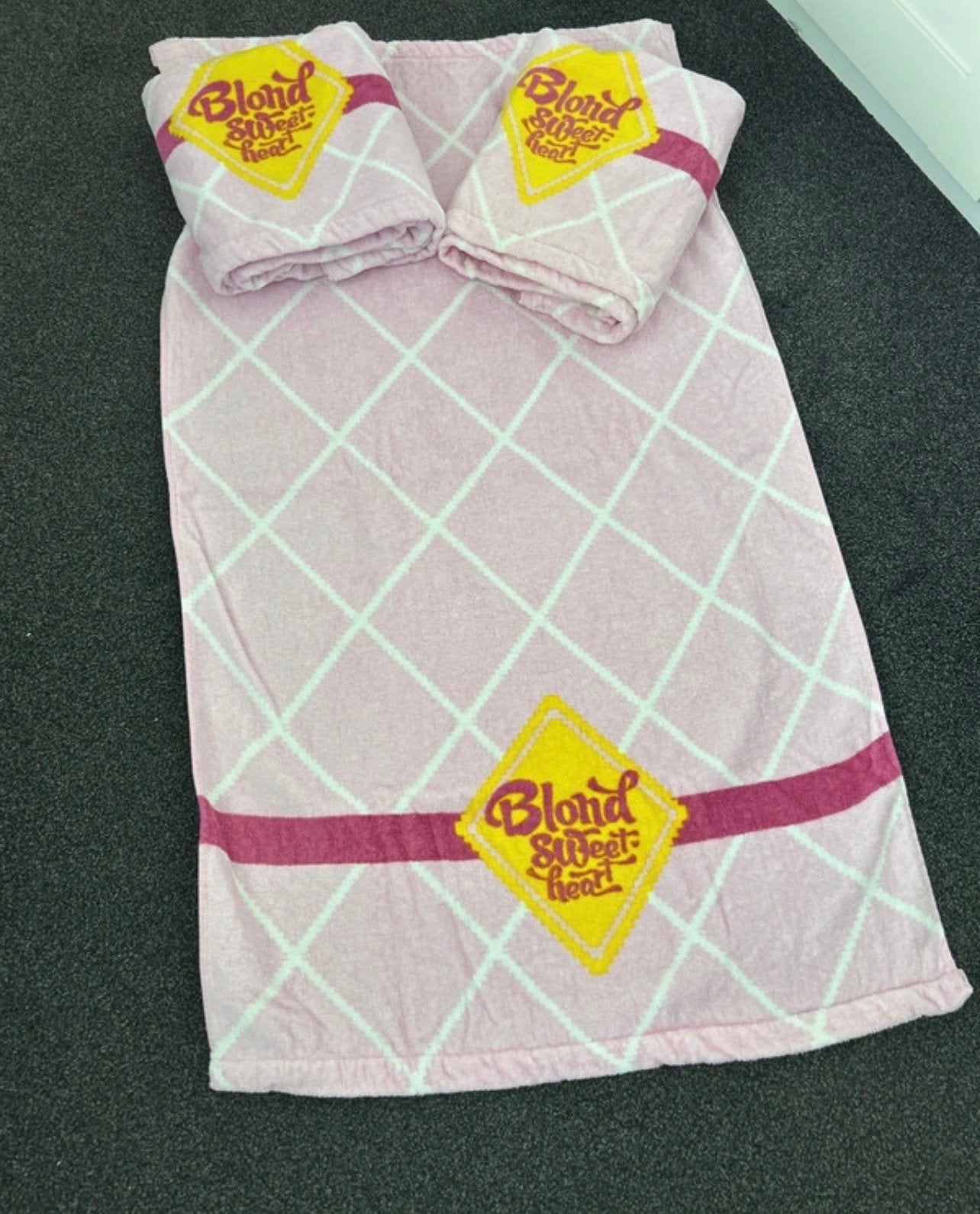 Blond Amsterdam Sweetheart Handdoekenset - Roze, Overige merken, Handdoek, Ophalen of Verzenden, Zo goed als nieuw