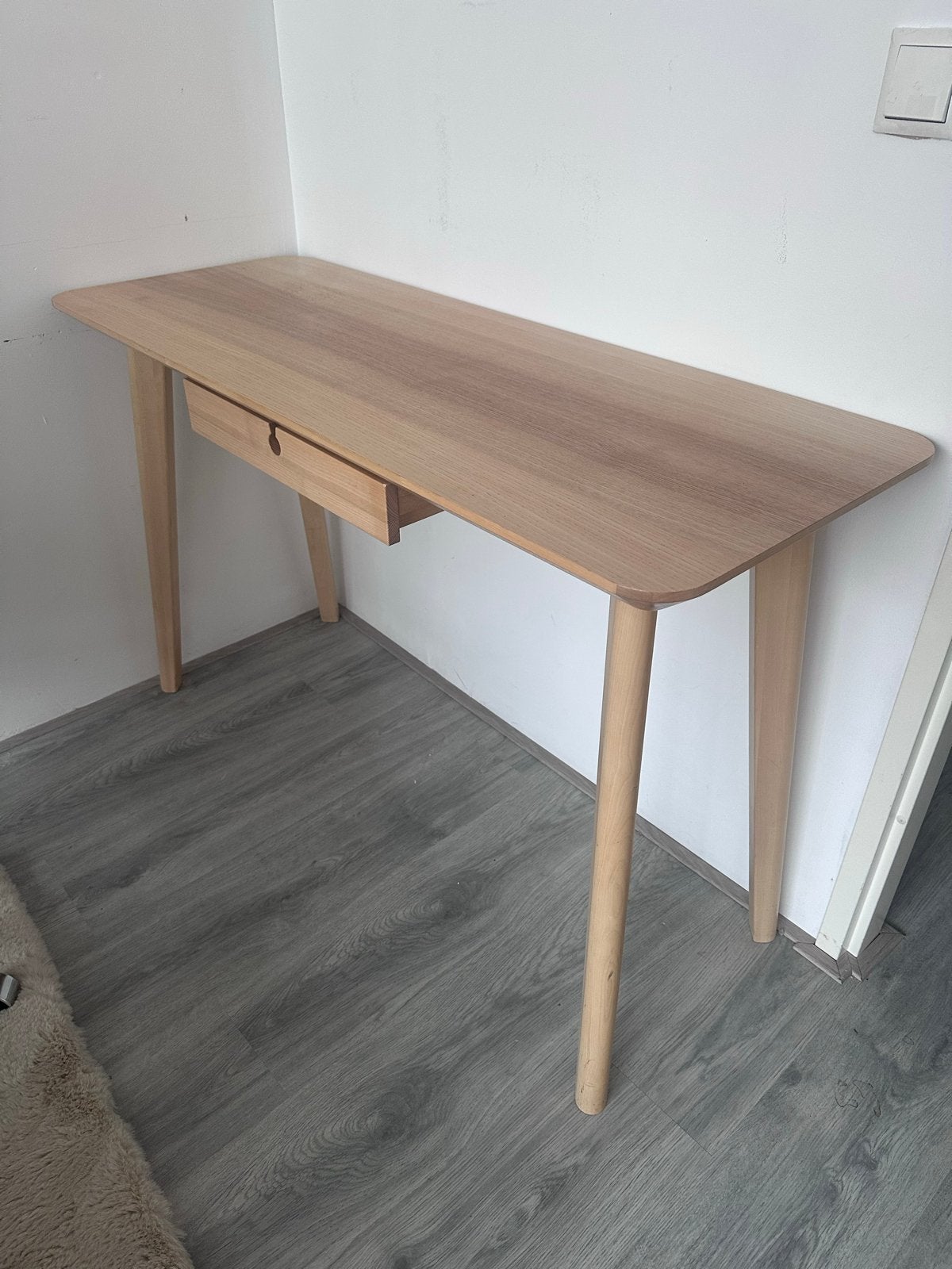 IKEA Lisabo Bureau  - Zo goed als nieuw, Huis en Inrichting, Bureaus, Ophalen, Zo goed als nieuw, IKEA, Computerbureau