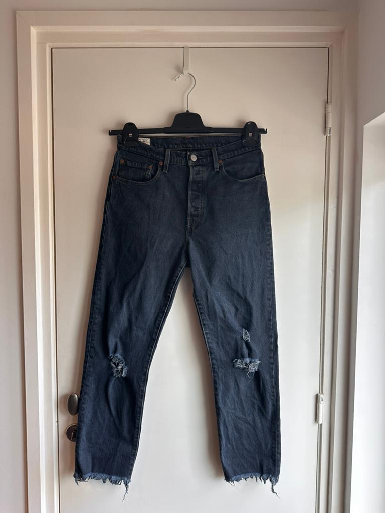 Levi's 501 Crop Jeans – W27 L26, Ophalen of Verzenden, Gedragen, Blauw, W27 (confectie 34) of kleiner