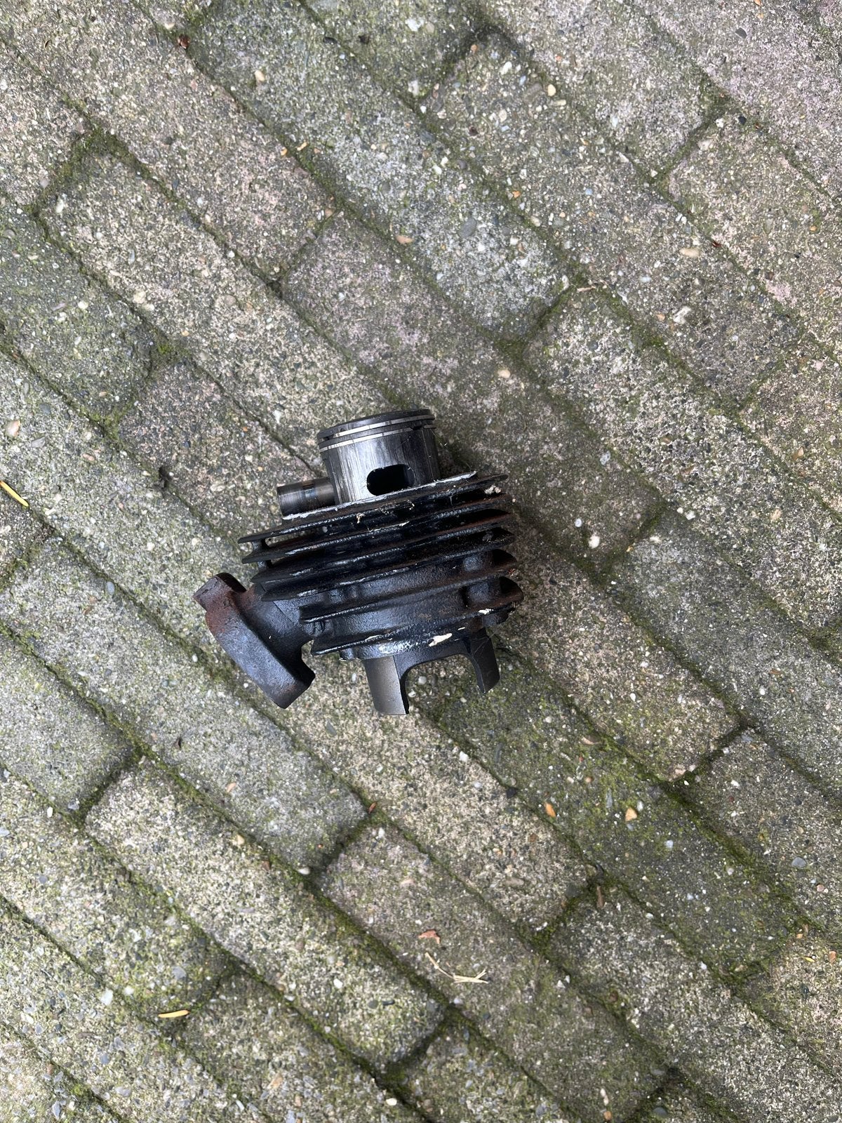DR 70cc cilinder voor verticale blokjes - Opknapper, Ophalen of Verzenden, Gebruikt, Cilinder