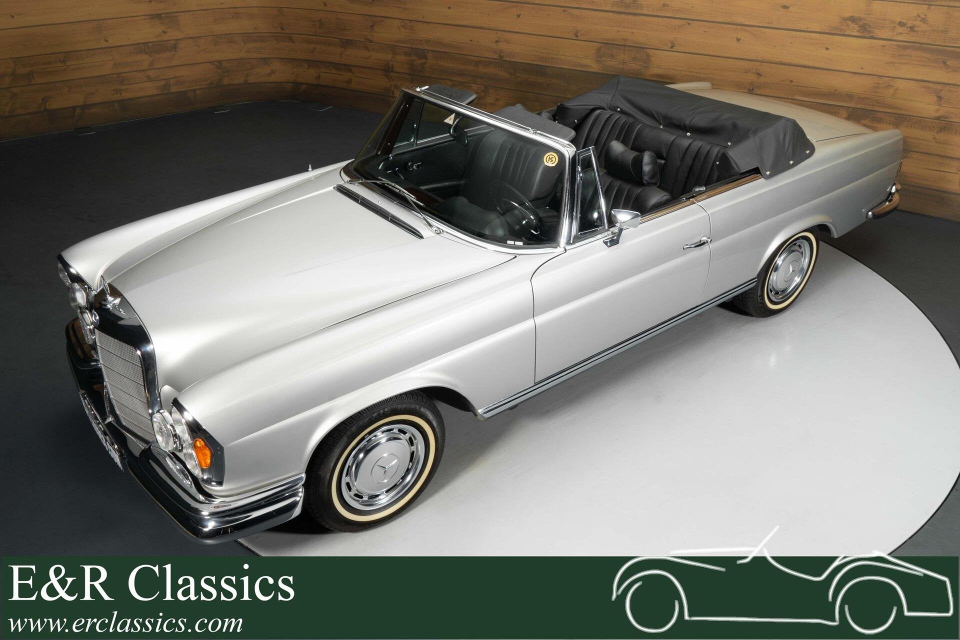 Mercedes 280 SE Cabriolet | 1969, Auto's, Oldtimers, Automaat, Achterwielaandrijving, Zwart, 4 stoelen