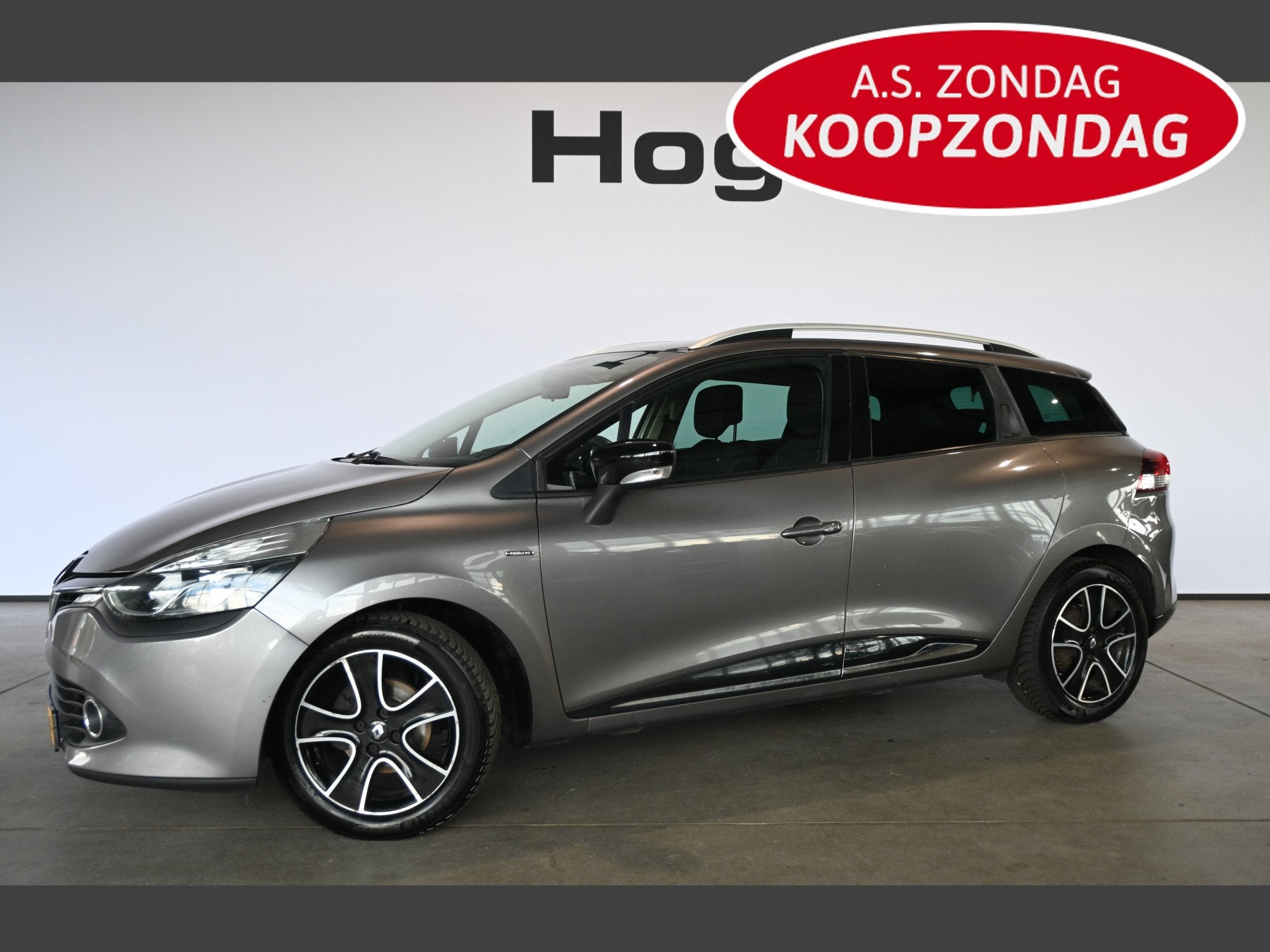 Renault Clio Estate 1.5 dCi ECO Limited Navigatie Airco Crui, Auto's, Renault, Voorwielaandrijving, 1160 kg, Stof, Gebruikt