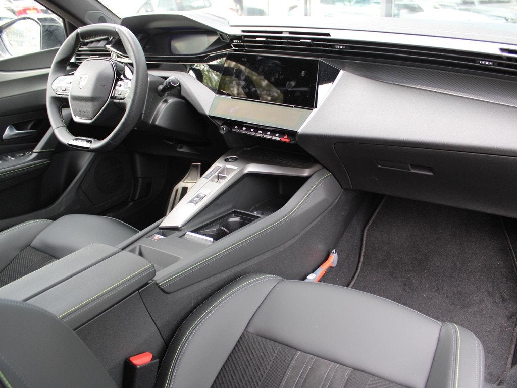 Peugeot e-308 SW GT 54 kWh | Navi / Alcantara / Camera, Auto's, Peugeot, 12 maanden, Gebruikt, 156 pk, 33 min