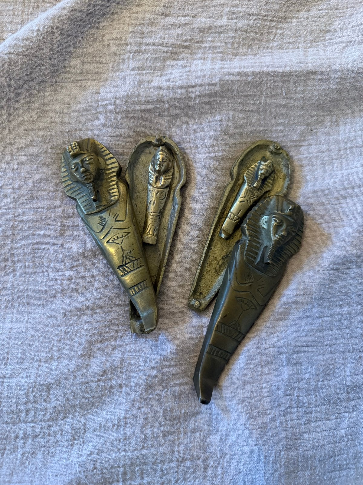 Set van 2 Egyptische beeldjes - Toetanchamon, Verzamelen, Verzenden, Gebruikt, Overige typen