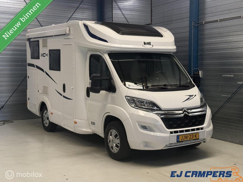 Mc louis MC4 231Dwarsbed + Hefbed / Euro6!, Caravans en Kamperen, Campers, McLouis, Ringverwarming, Airbags, Bedrijf