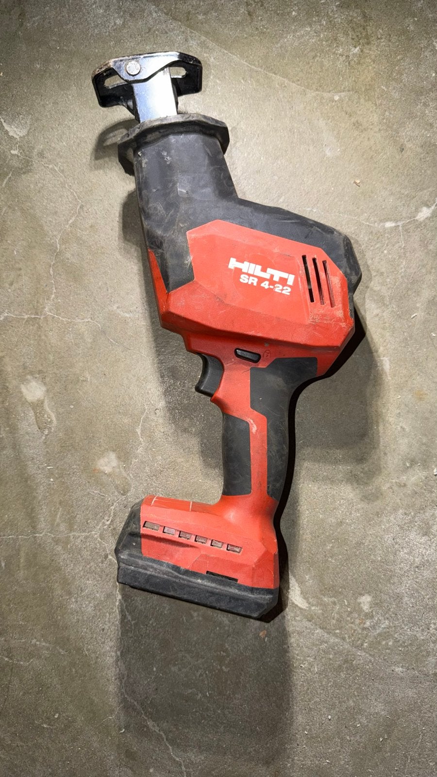 Hilti SR 4-22 Reciprozaag - Nuron Accu Compatibel, Doe-het-zelf en Verbouw, Ophalen of Verzenden, Gebruikt, Reciprozaag
