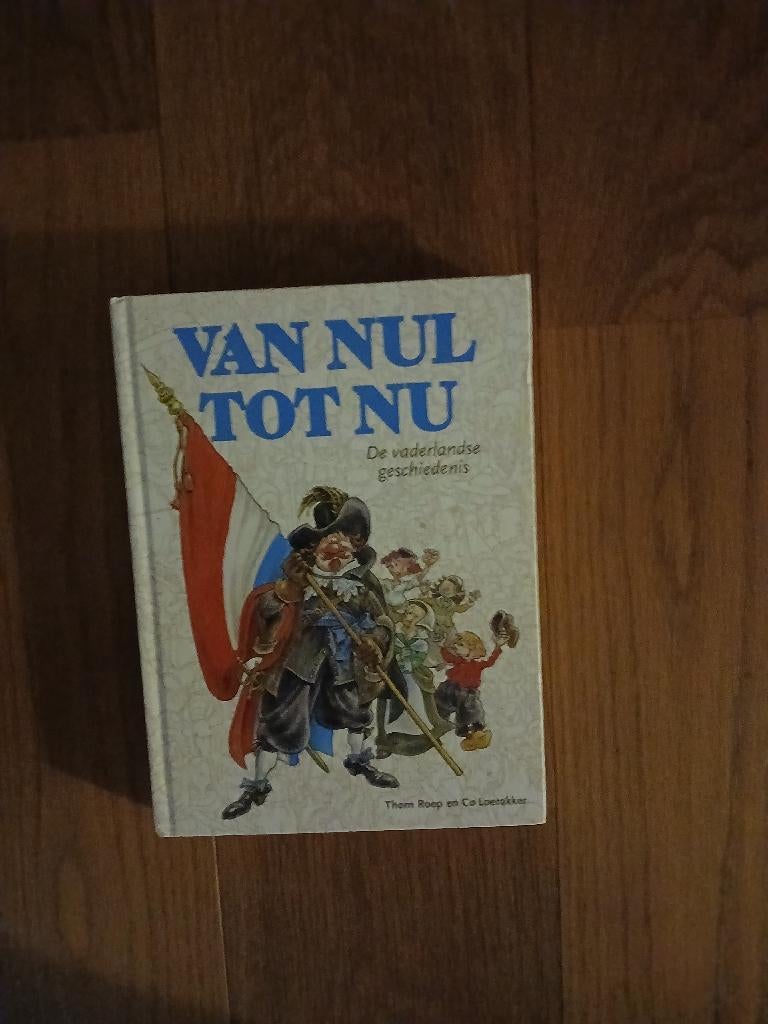 Boek hardcover Van Nul tot Nu Vaderlandse Geschiedenis, Boeken, Stripboeken, Eén stripboek, Ophalen of Verzenden, Zo goed als nieuw