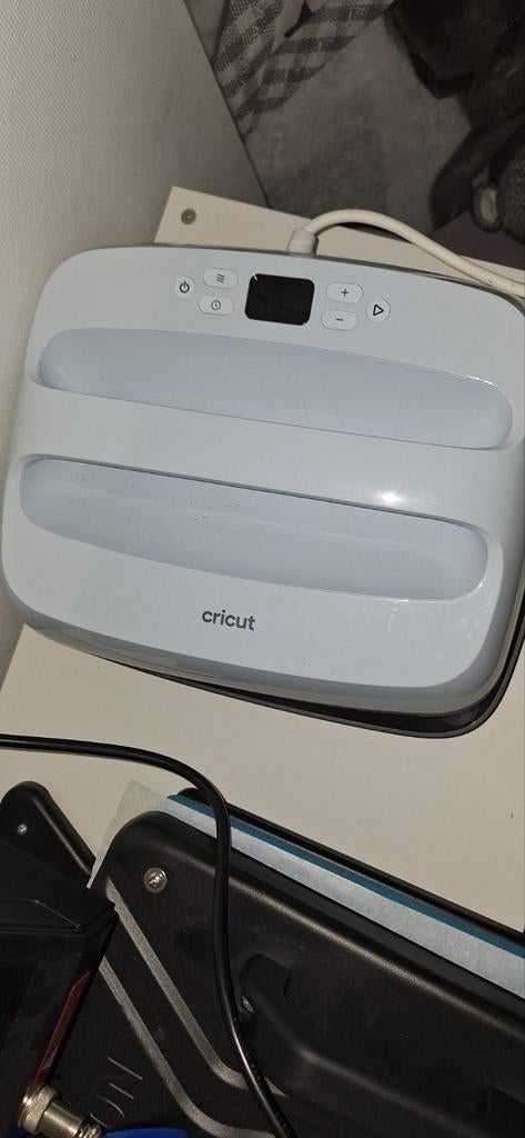 Cricut EasyPress 2 - Hittepers voor creatieve projecten, Hobby en Vrije tijd, Knutselen, Ophalen of Verzenden, Zo goed als nieuw