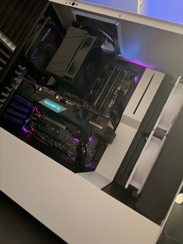 [Budget game PC] Core i7 8700K / 16GB DDR4 3200 / RX 5700XT, Computers en Software, Zo goed als nieuw, Gaming, 512 GB, Ophalen of Verzenden