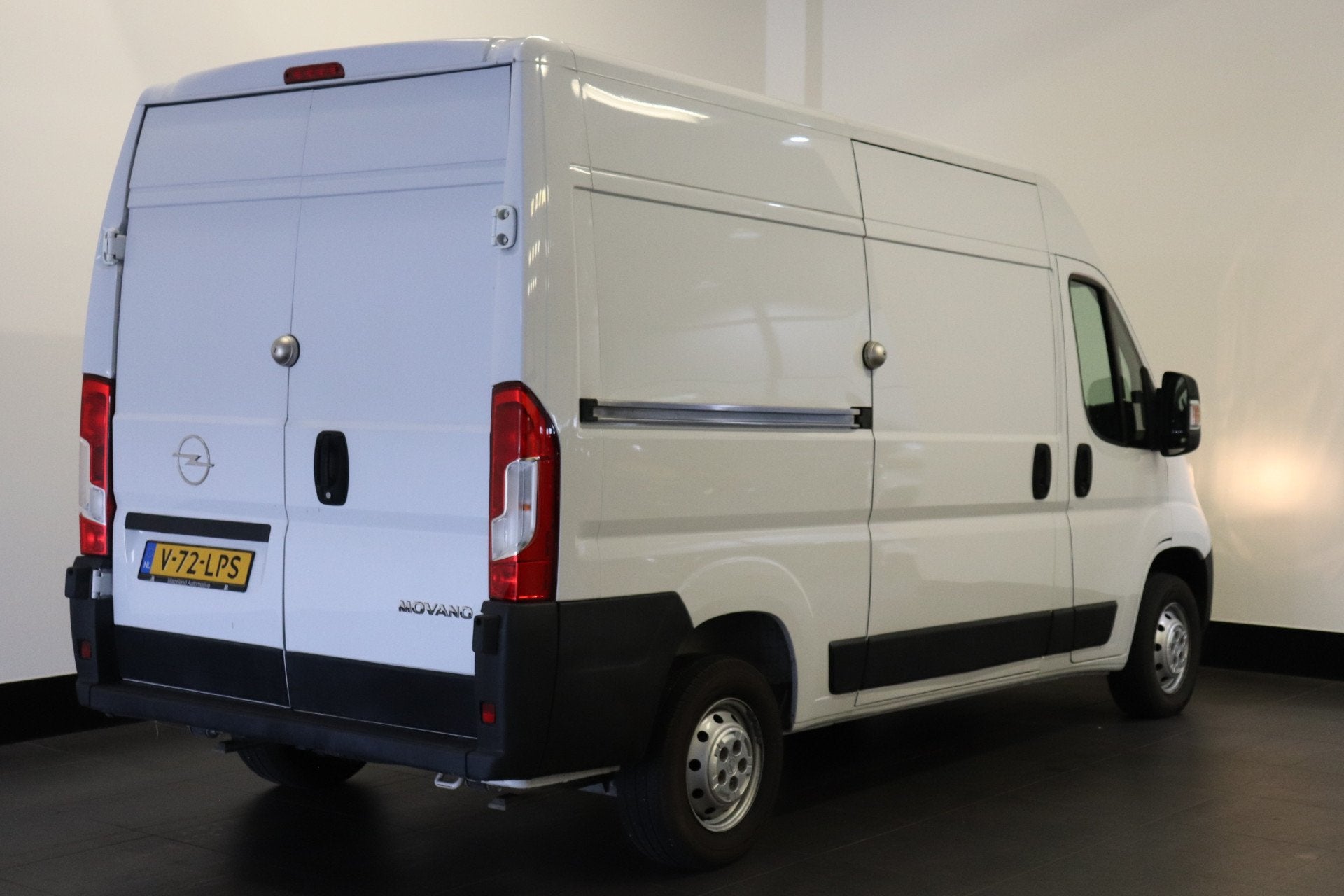Opel Movano 2.2D L2H2 120PK EURO 6 - Airco - Cruise - € 17, Auto's, Voorwielaandrijving, Dealer onderhouden, Stof, Gebruikt