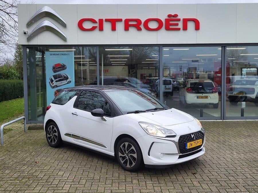 DS 3 1.2 VTI 2016 Wit, Nw distributie, citroen 77000km, Auto's, Voorwielaandrijving, Dealer onderhouden, Stof, 1199 cc
