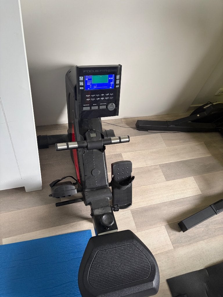 Focus Fitness Row 3 Roeitrainer, Ophalen, Zo goed als nieuw, Benen, Roeitrainer