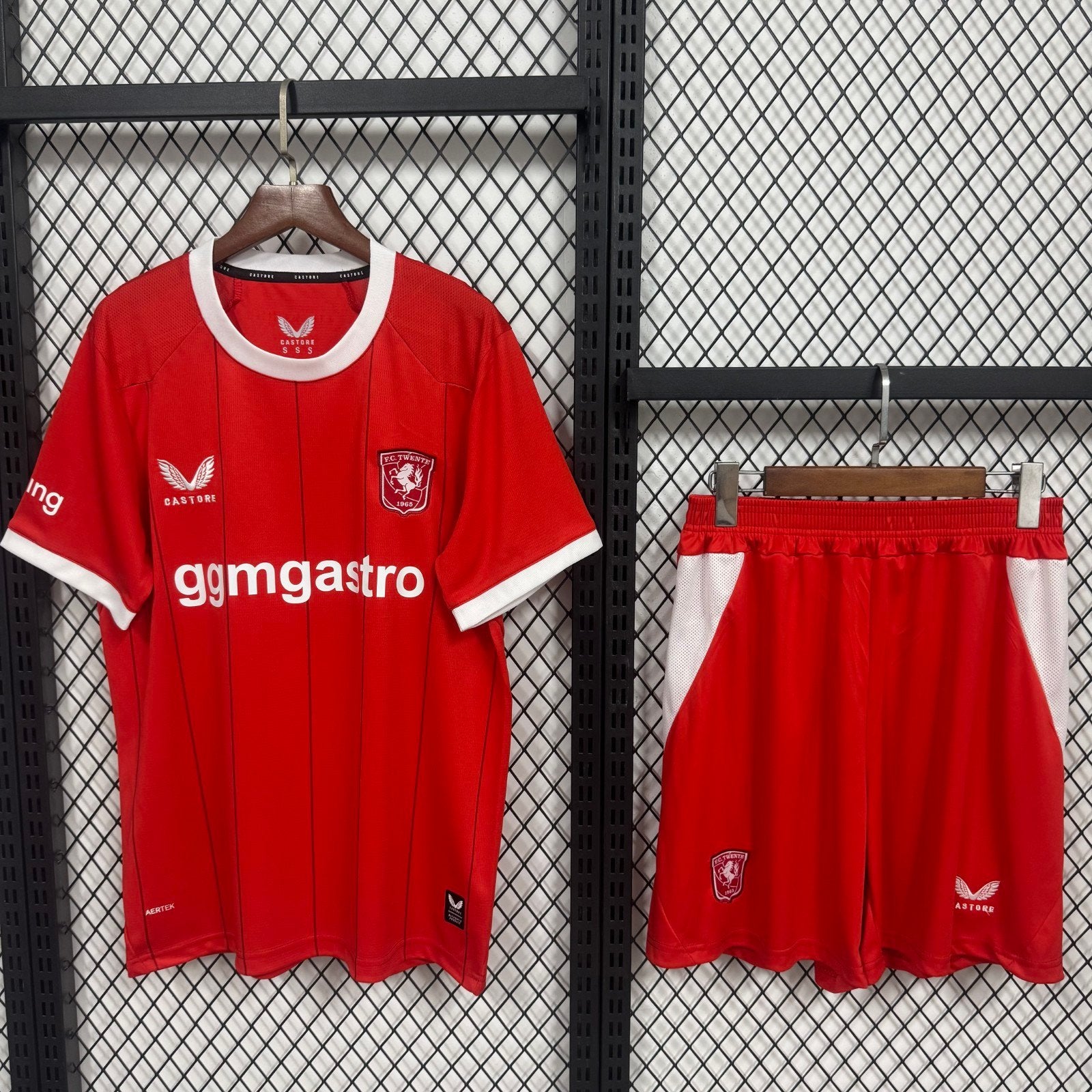 FC Twente kids tenue 26/27, Maat XS of kleiner, Ophalen of Verzenden, Nieuw, Set