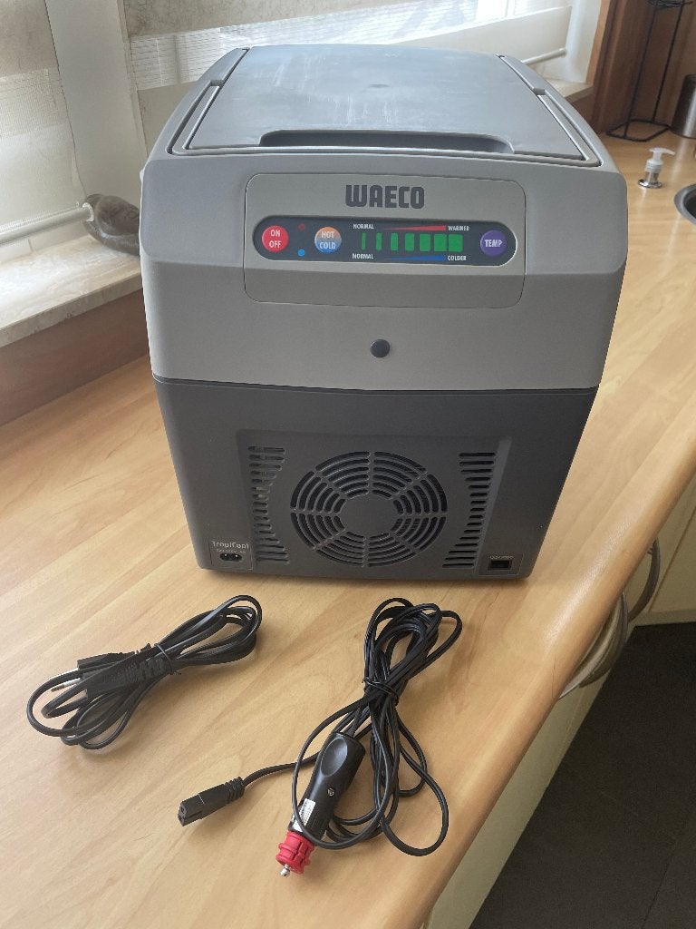 Waeco Dometic TC-14FL Koel- en warmtebox 12V - 24V - 220V, Ophalen, Zo goed als nieuw, Koelbox, Elektrisch