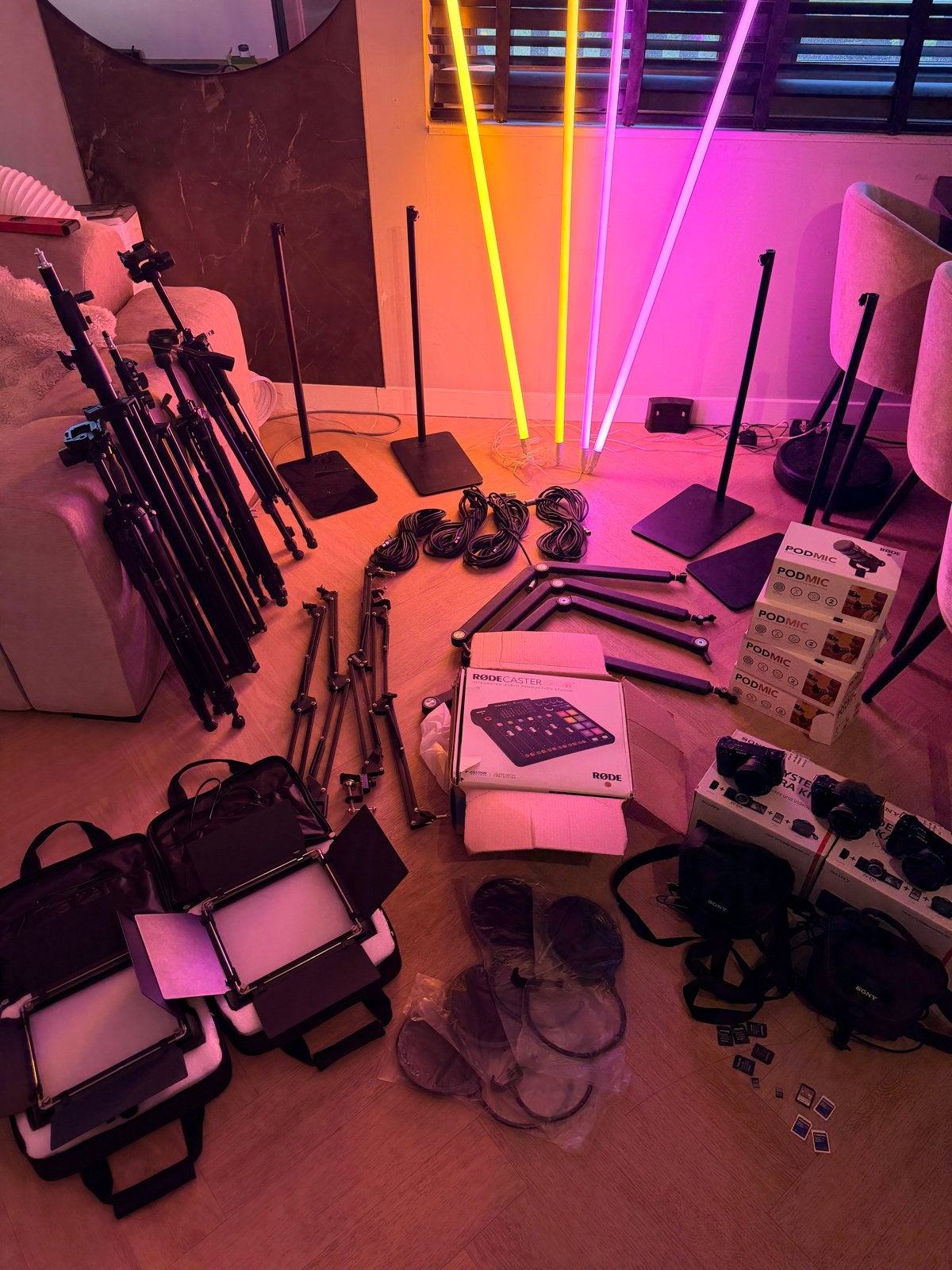 Complete podcaststudio met Sony ZV-E10 & rodeCaster pro 2, Sony, Camera, Ophalen of Verzenden, Zo goed als nieuw