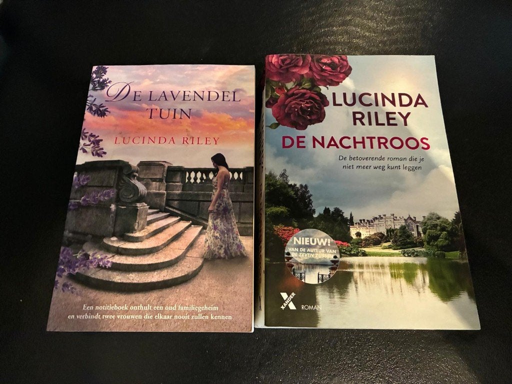 Lucinda Riley De lavandeltuin en De nachtroos, Ophalen of Verzenden, Zo goed als nieuw, Lucinda Riley, Nederland
