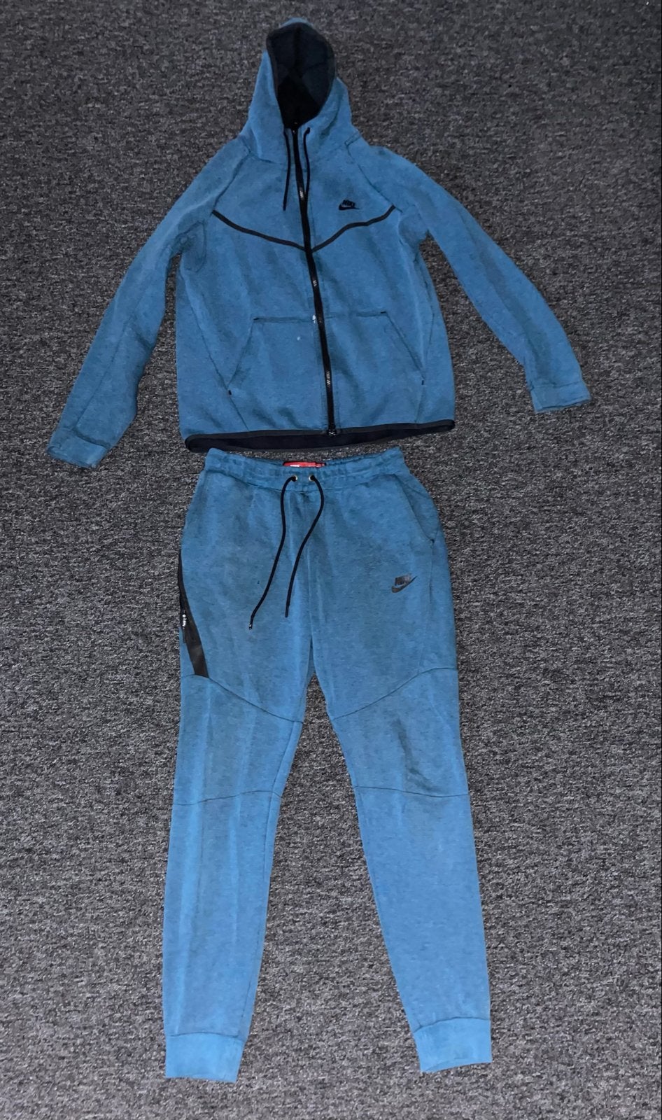 Nike Tech Fleece Trainingspak - Blauw, Kleding | Heren, Sportkleding, Ophalen of Verzenden, Zo goed als nieuw, Algemeen, Maat 48/50 (M)