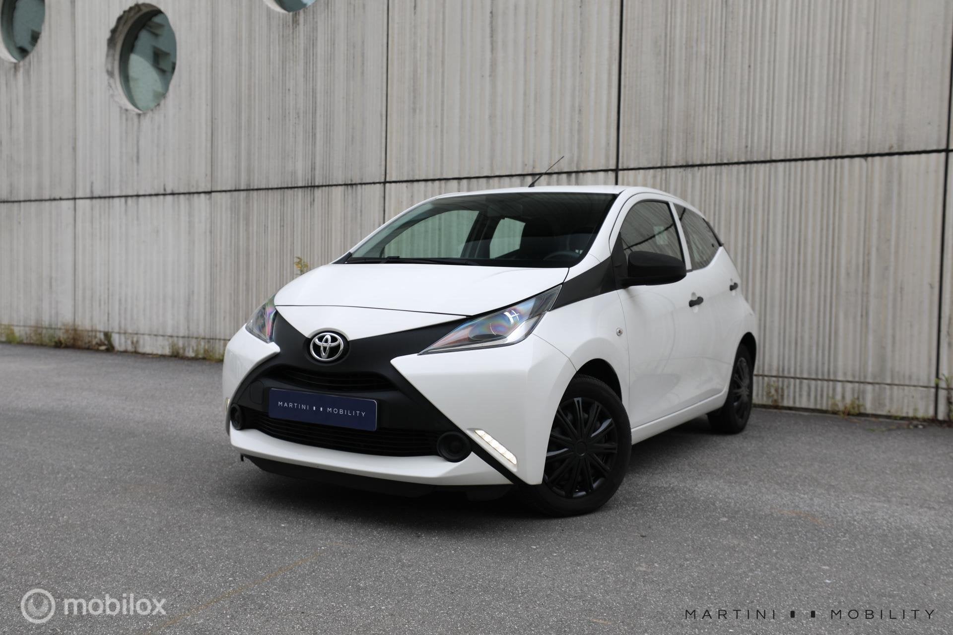 Toyota Aygo 1.0 VVT-i x|Airco|5drs|Elek ramen|Bluetooth|NAP|, Auto's, Voorwielaandrijving, Gebruikt, Euro 6, 4 stoelen