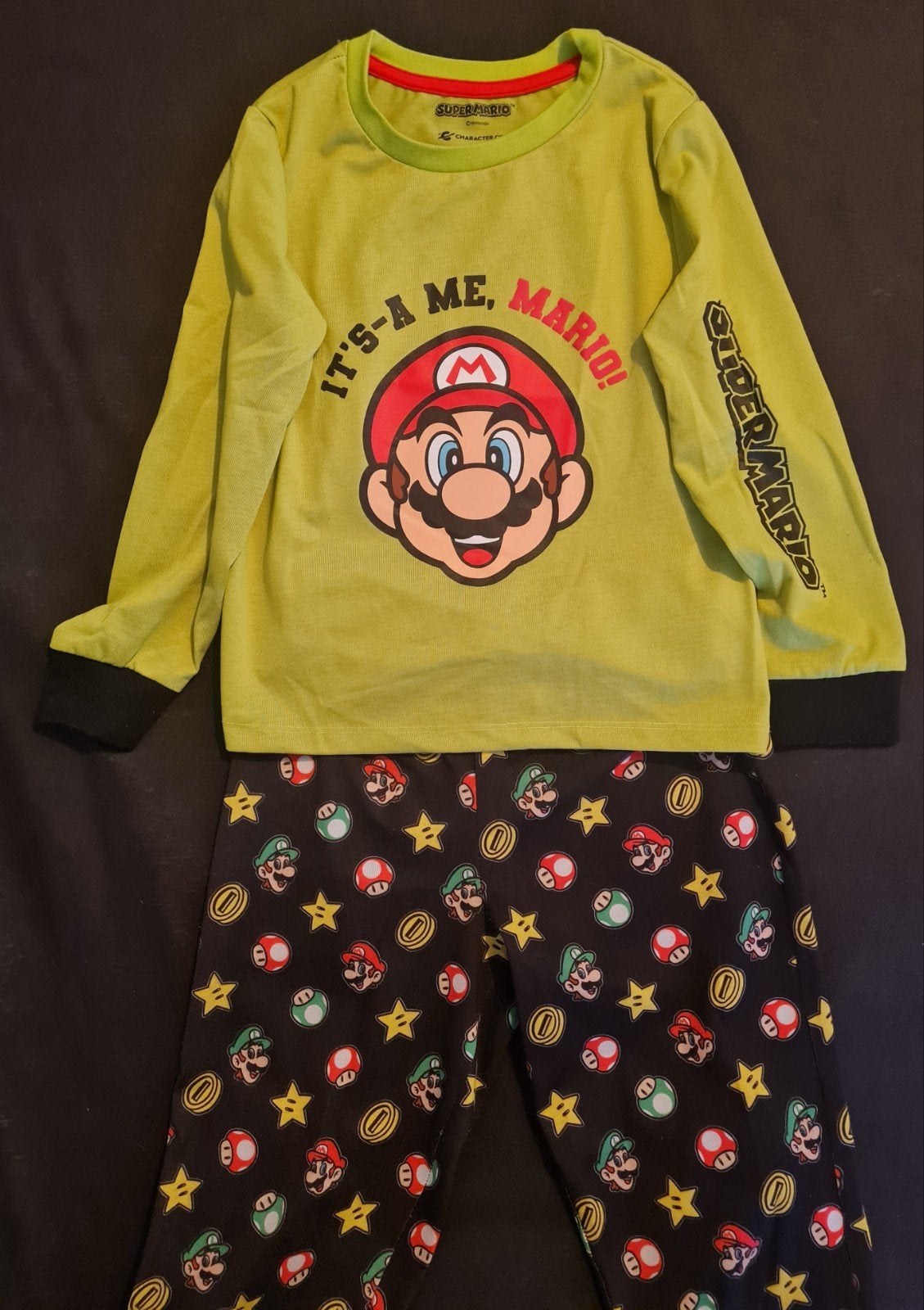 Super Mario pyjama - maat 116 (5-6 jaar), Ophalen of Verzenden, Zo goed als nieuw, Jongen, Nacht- of Onderkleding