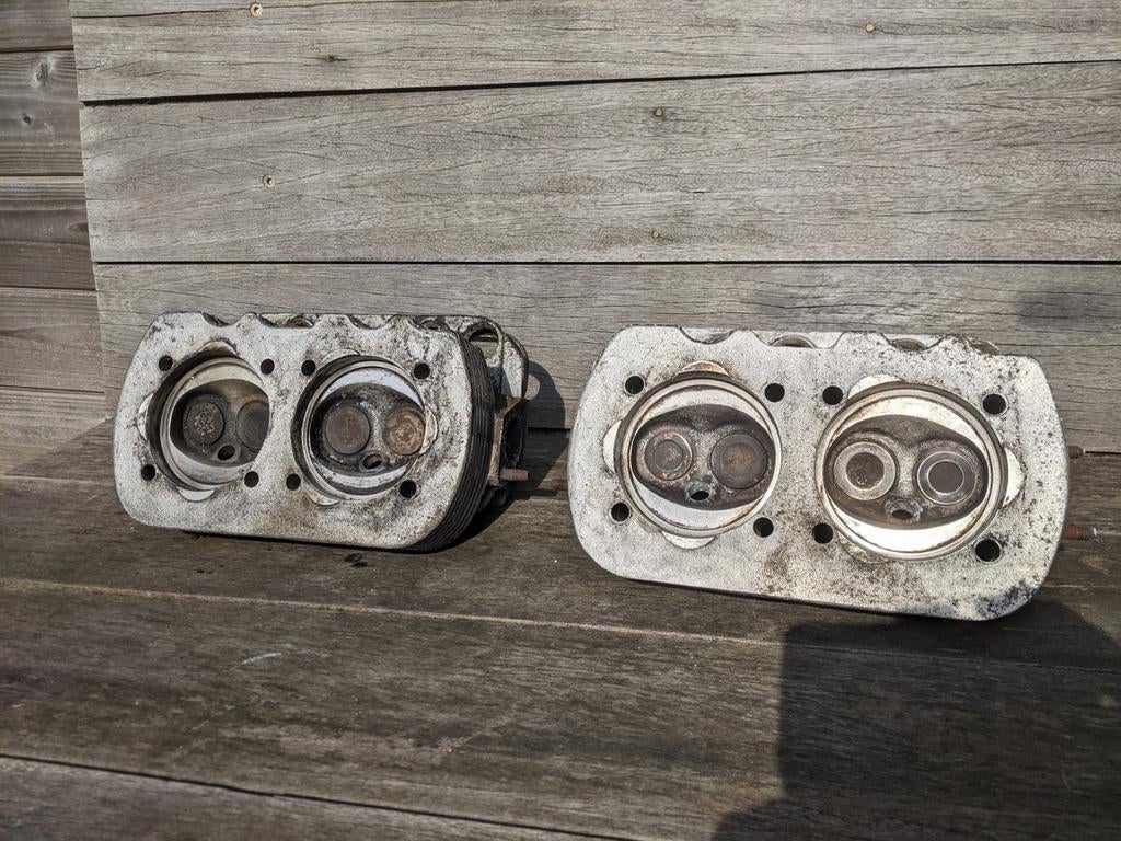 VW Bus 1600 Cilinderkoppen - Gebruikt, Ophalen