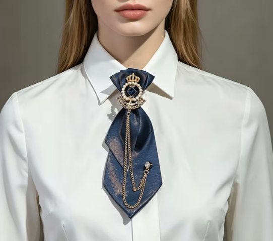 Stropdas dames met broche decoratie, Overige materialen, Blauw, Nieuw, Ophalen of Verzenden