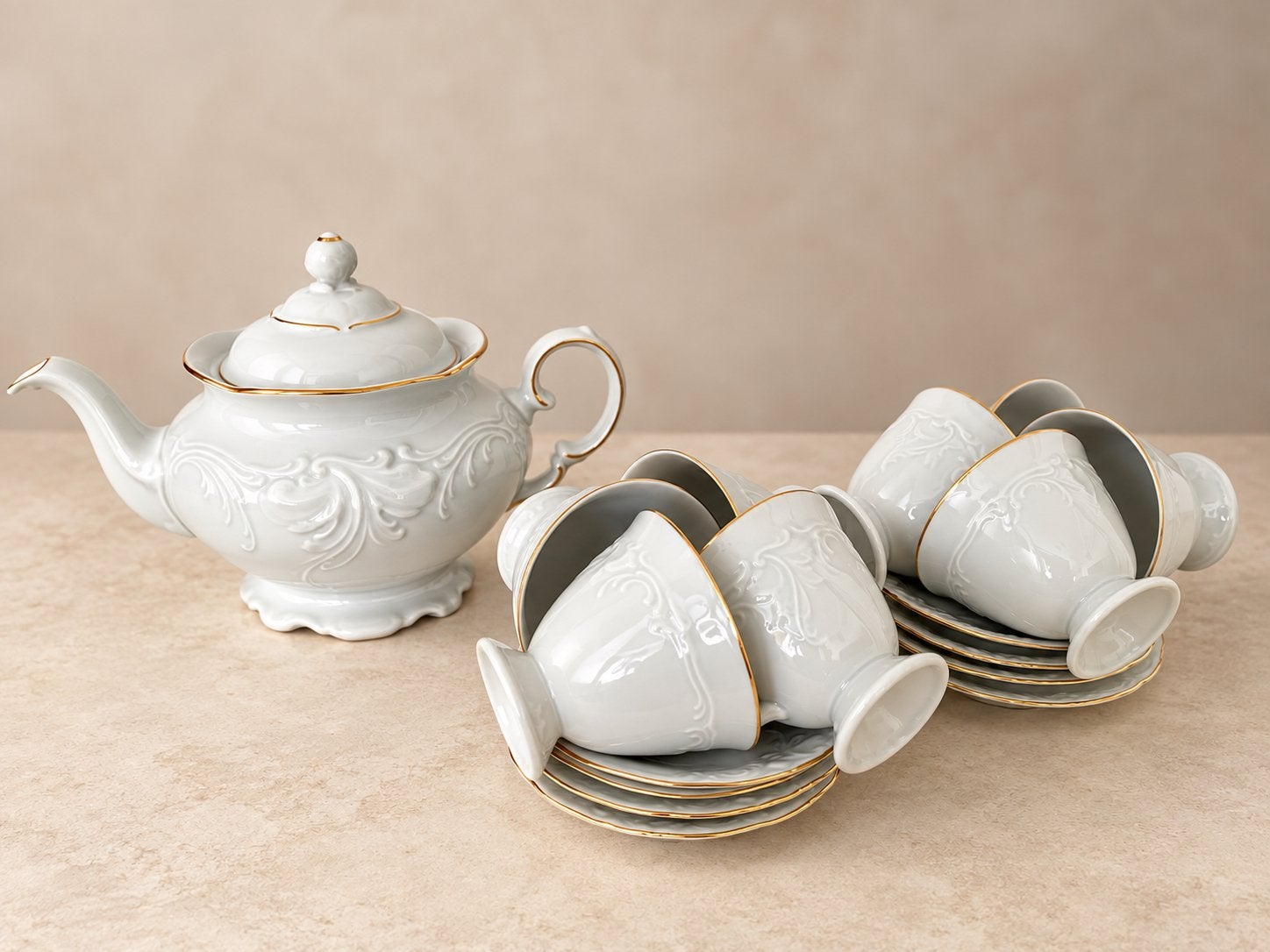 Wawel thee servies wit met goud, Ophalen of Verzenden