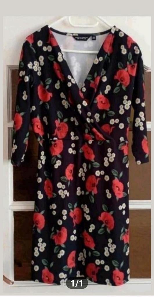Dorothy Perkins 44 ongedragen
Kreukvrij
Lengte 90 cm
Oksel t, Maat 42/44 (L), Nieuw, Ophalen of Verzenden, Dorothy Perkins
