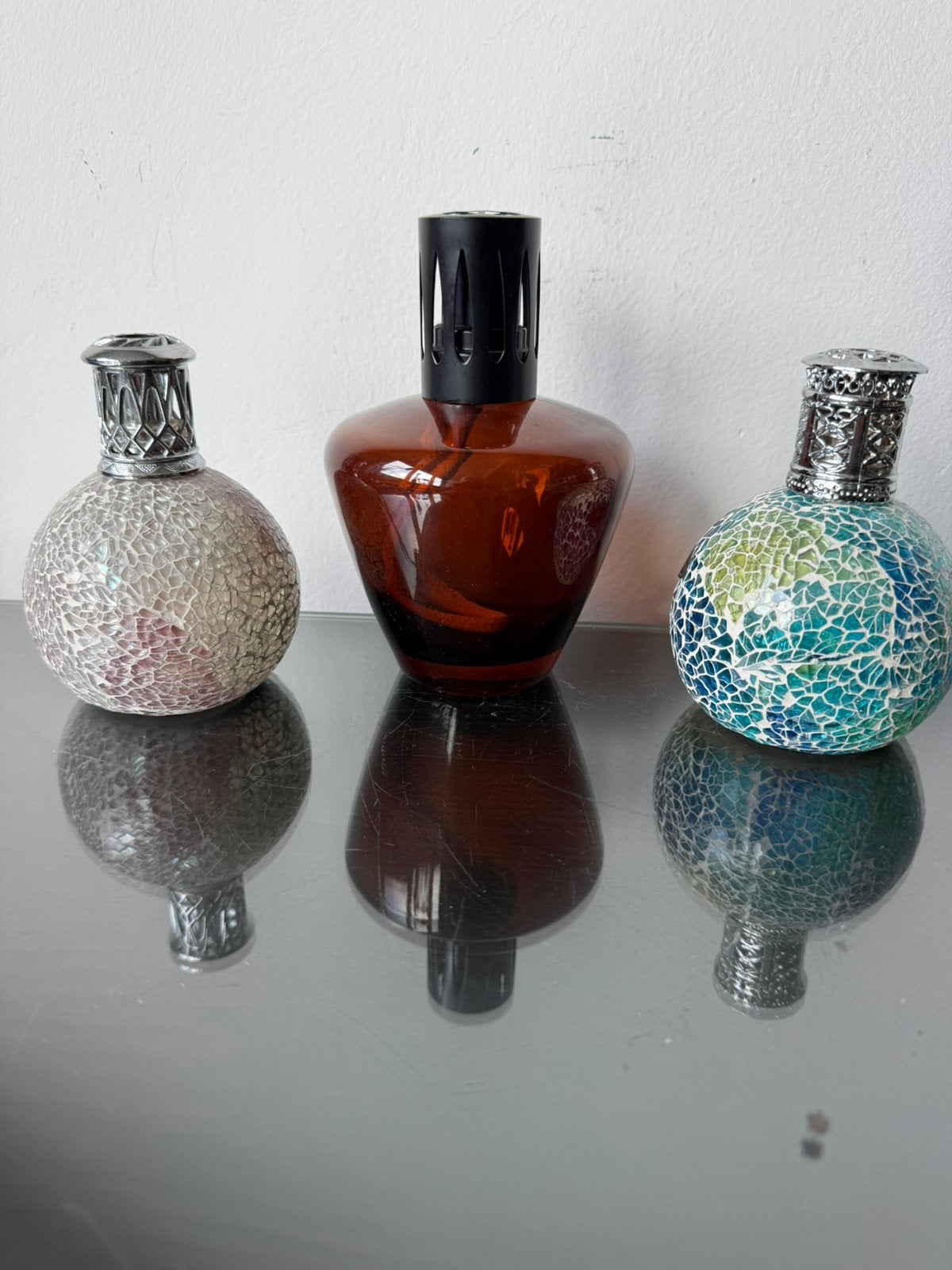 Drie Ashleigh Burwood geurlampen, Ophalen of Verzenden, Zo goed als nieuw, Glas