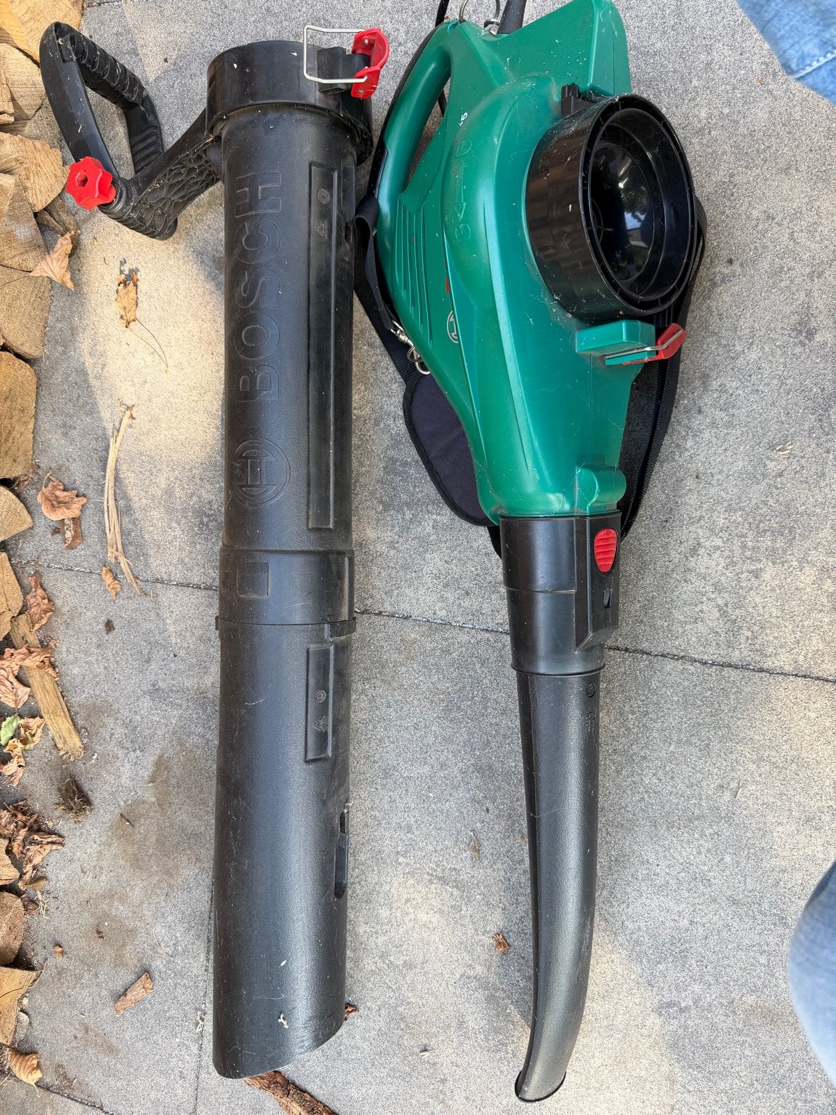 Bosch Bladblazer met Zuigfunctie en Versnipperaar, Ophalen, Gebruikt, Handgedragen, Met versnipperfunctie