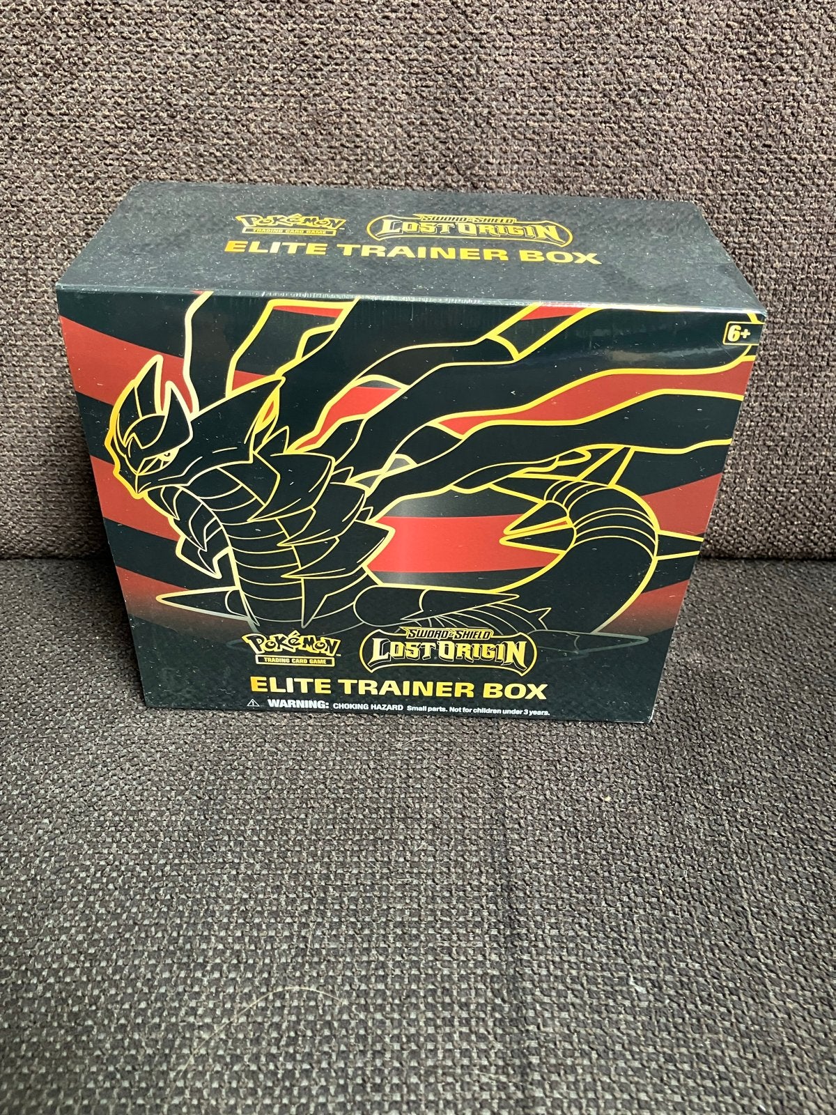 Pokémon Sword & Shield Lost Origin Elite Trainer Box, Ophalen of Verzenden, Nieuw, Boosterbox