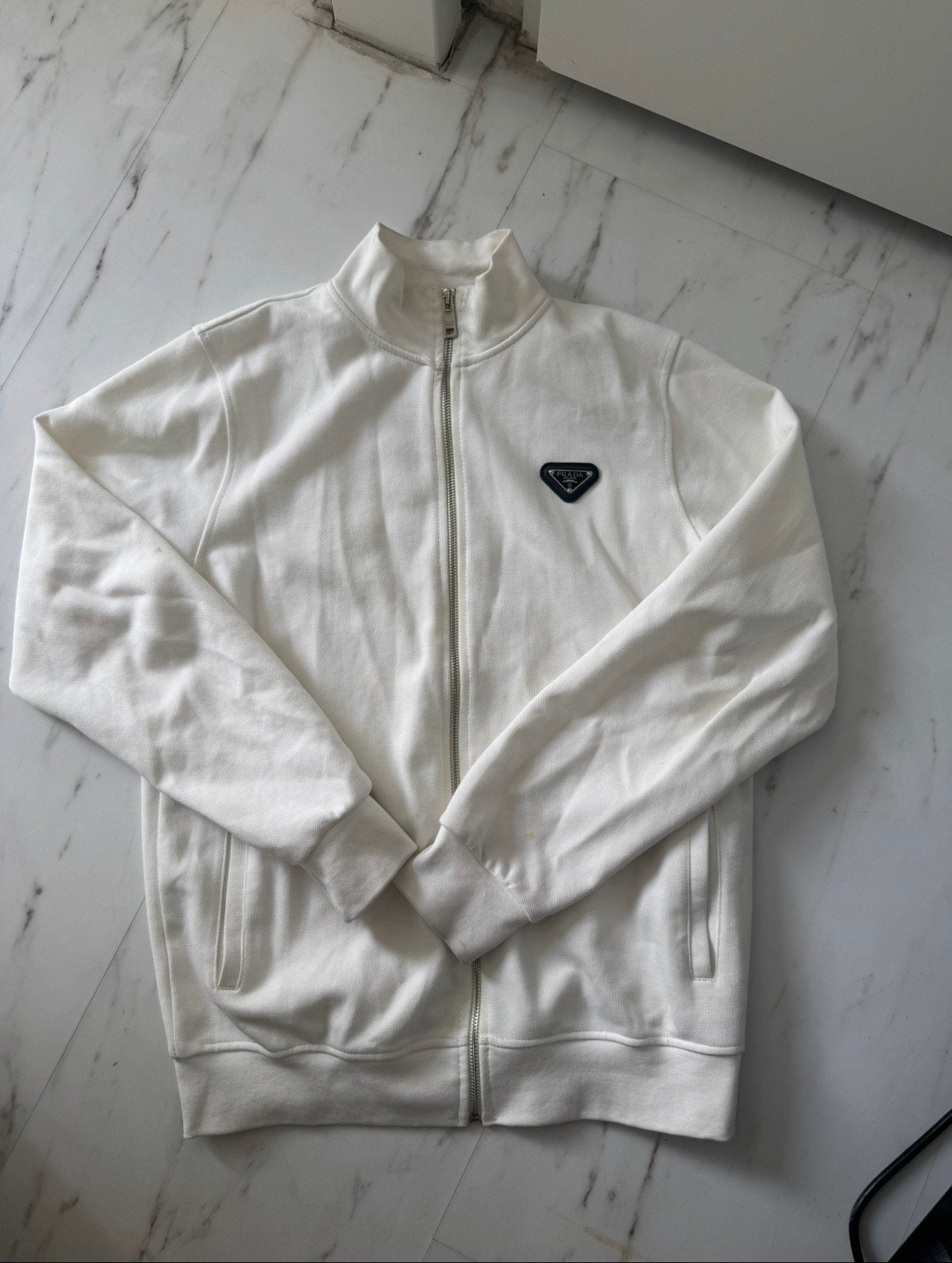 Prada vest wit met logo - Maat M, Ophalen of Verzenden, Zo goed als nieuw