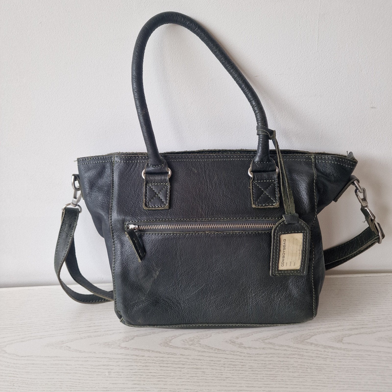 Cowboysbag schoudertas in heel donkergroen leer. Groot model, ., Ophalen of Verzenden, Zo goed als nieuw, Cowboysbag