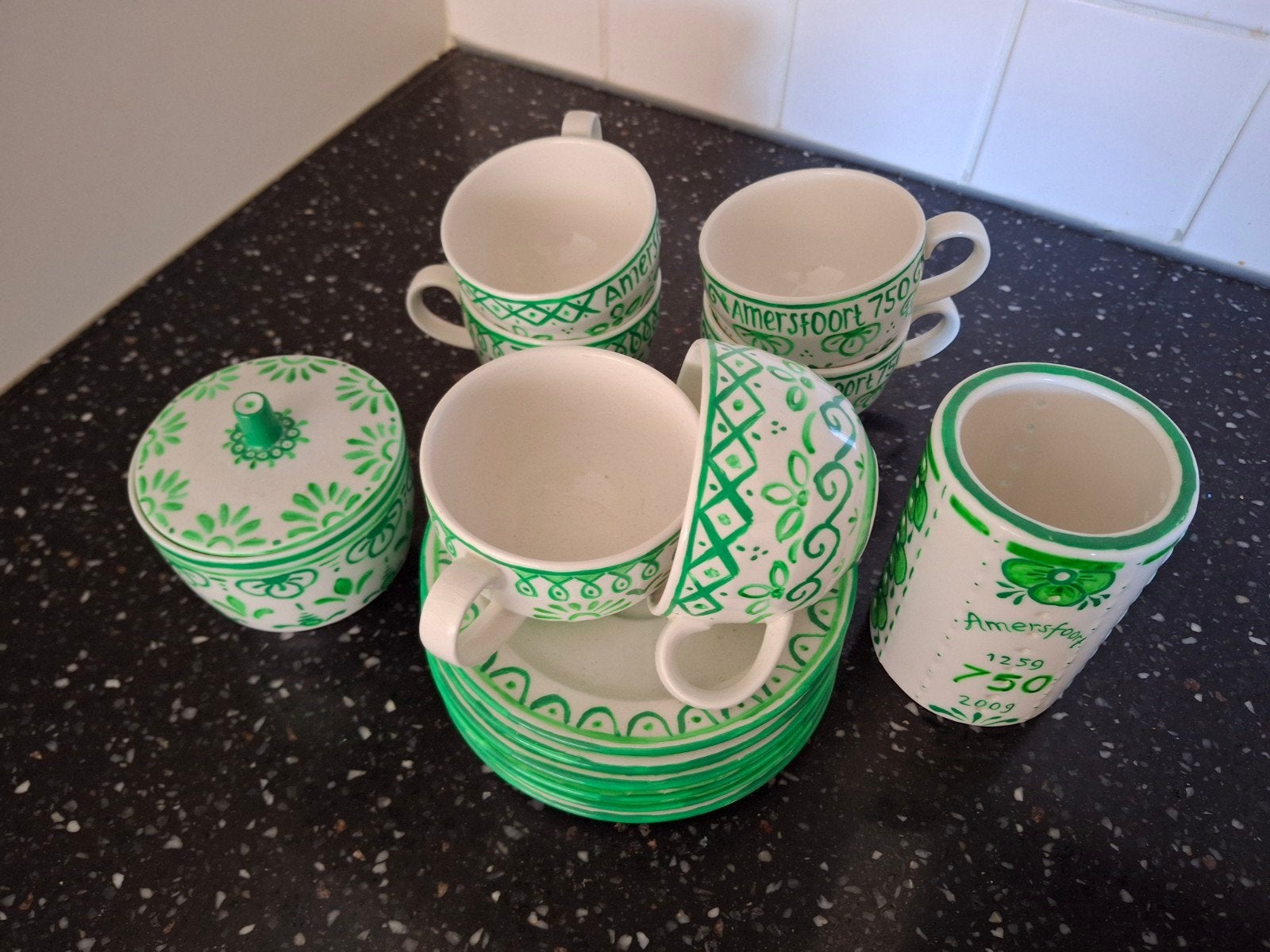Servies 750 jaar Amersfoort, Antiek en Kunst, Antiek | Keramiek en Aardewerk, Ophalen of Verzenden