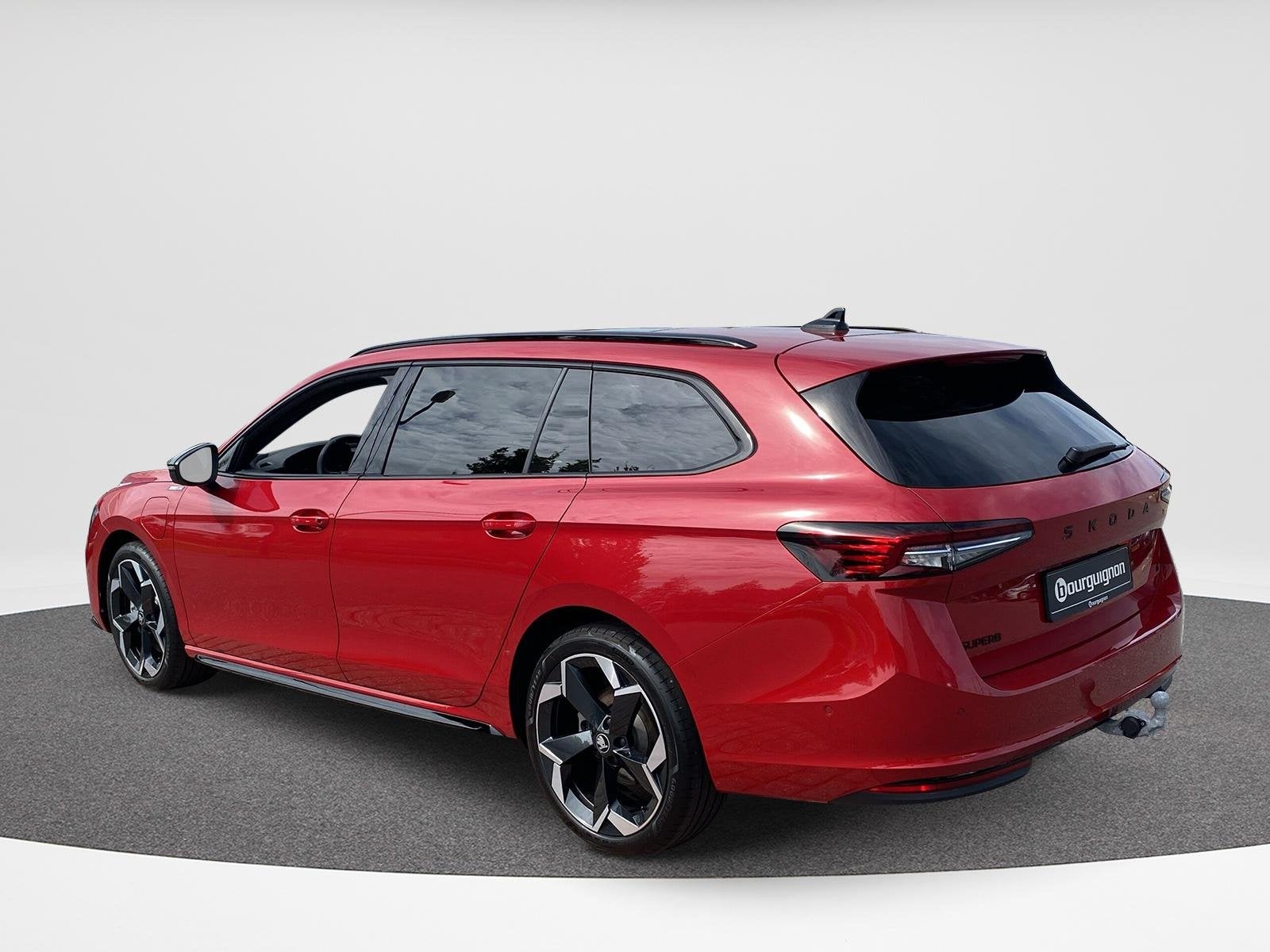 Skoda Superb Combi 1.5 TSI PHEV Sportline Business | PHEV |, Auto's, Skoda, Euro 6, 4 cilinders, 250 km/l, Parkeerassistent
