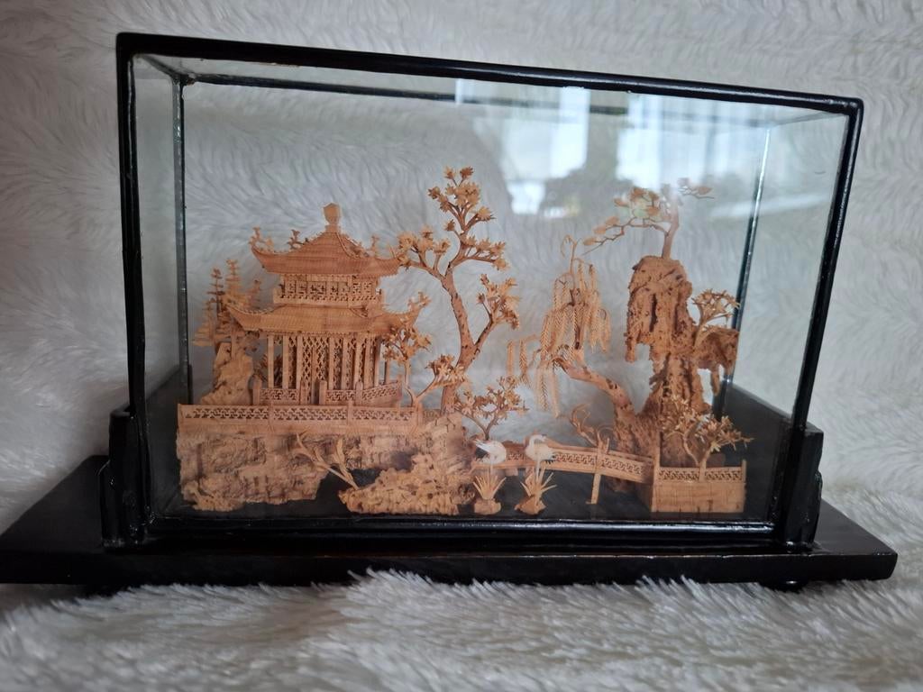Met de hand gesneden Chinees/Japans landschap, Ophalen, Zo goed als nieuw