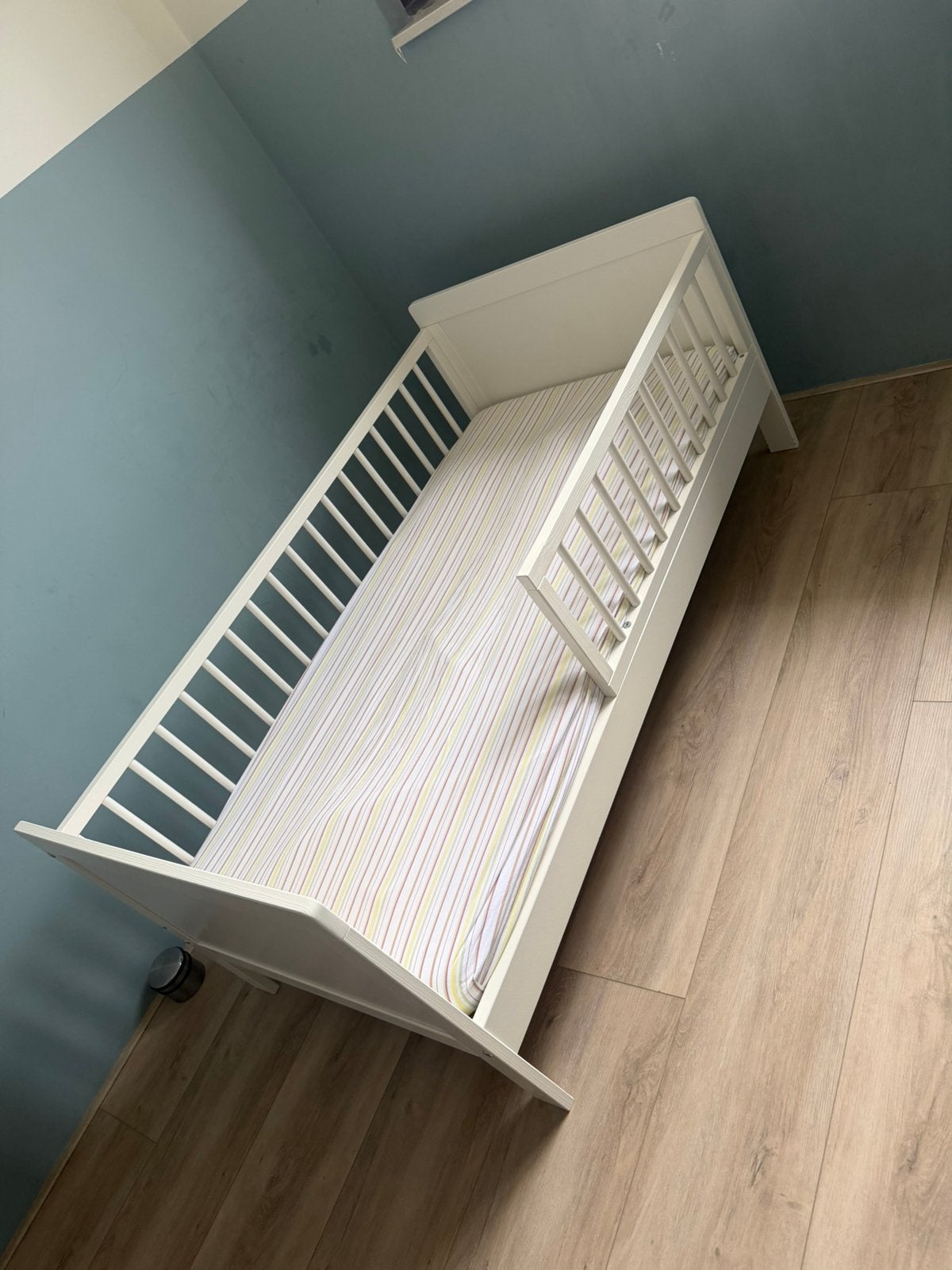 Petiteamelie peuterbed, Ophalen, Zo goed als nieuw, 140 tot 160 cm, 70 tot 85 cm