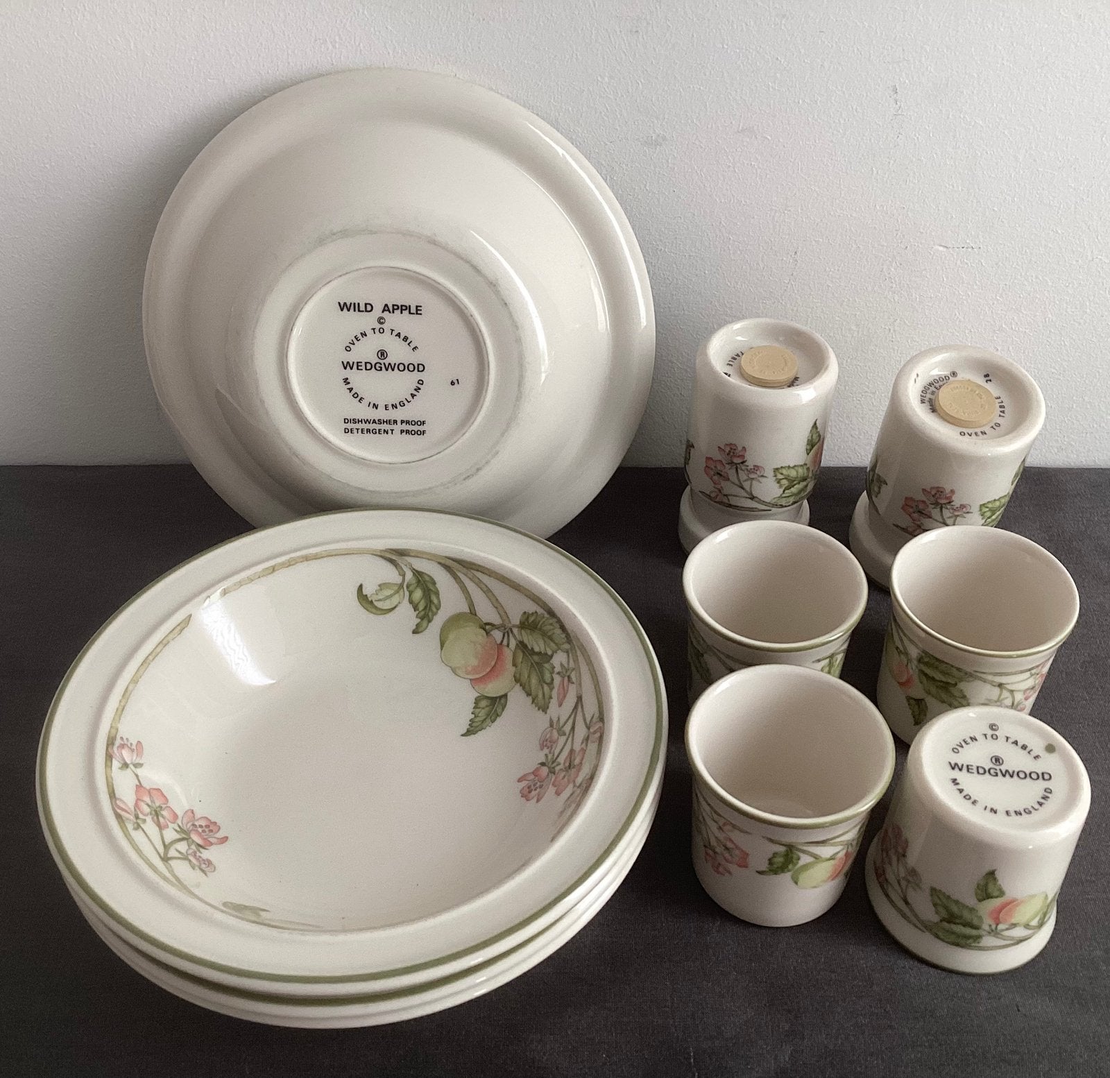 Wedgwood WILD APPLE servies delen, Huis en Inrichting, Keuken | Servies, Ophalen of Verzenden, Zo goed als nieuw, Aardewerk, Overige typen