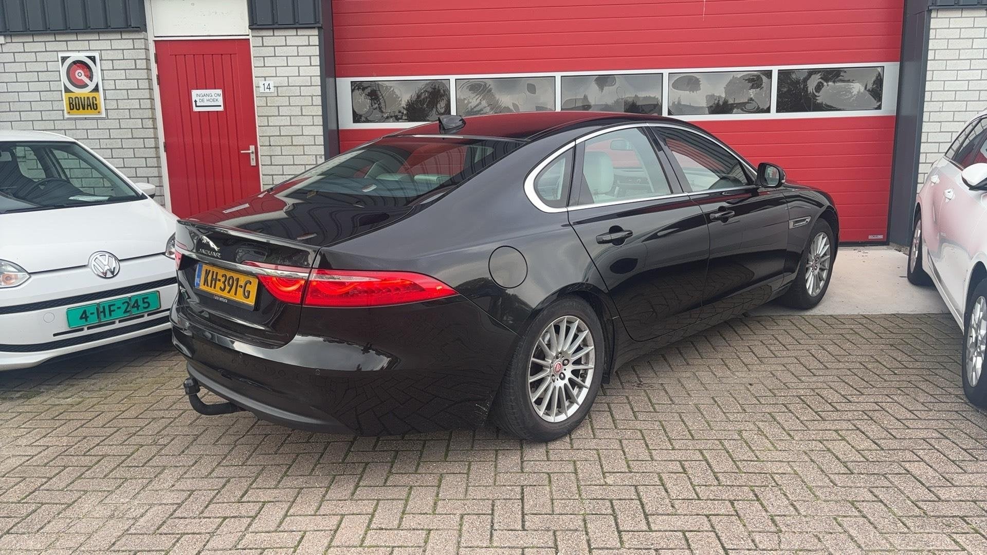 Jaguar XF 2.0d Portfolio DEALER OH / TREKHAAK / XENON / NAVI, Auto's, Automaat, Dealer onderhouden, Achterwielaandrijving, Gebruikt
