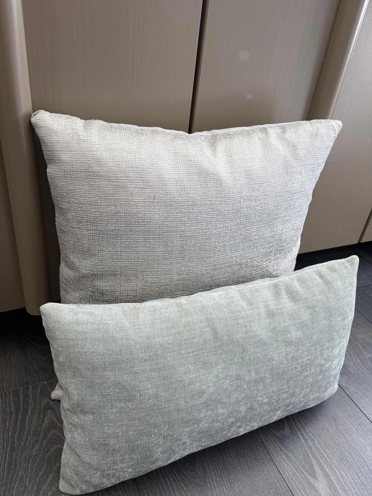 2 Custom Made Sierkussens - Nieuwstaat, Overige merken, Meerkleurig, Nieuw, Ophalen of Verzenden