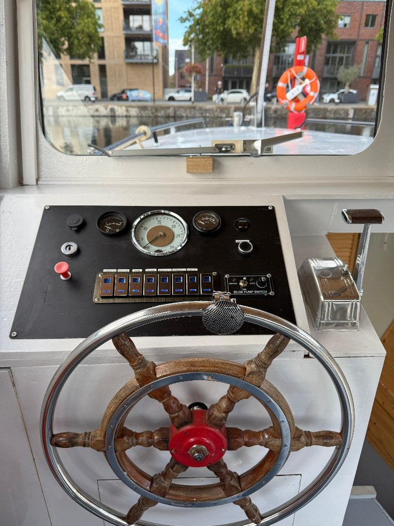 Foto 11 van Stalen Barkas 11m | DAF 575 | Rondvaartboot / Sloep