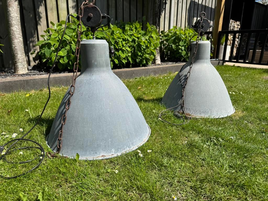 2 industriële hanglampen, Ophalen, Gebruikt, 50 tot 75 cm
