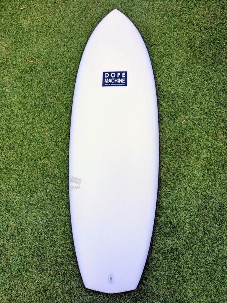 Nieuw 'DOPE MACHINE' Surfboard - Fish Hybride 35,9 L, Ophalen of Verzenden