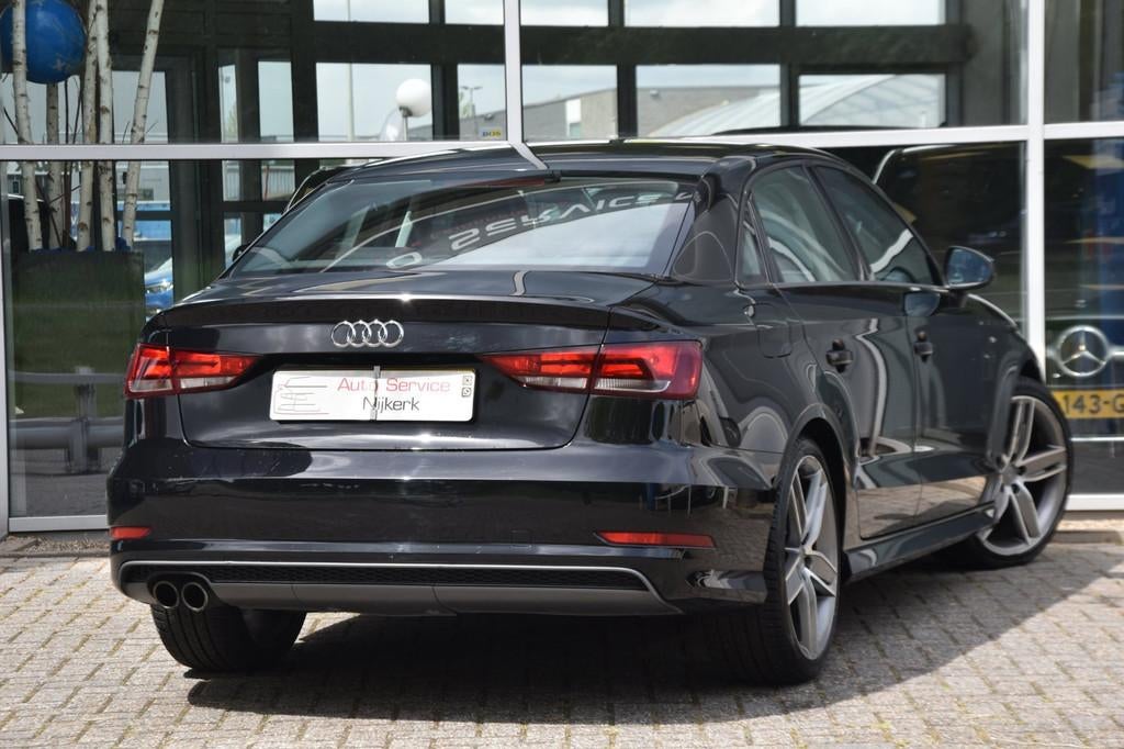 Audi A3 Limousine 1.4 TFSI CoD S-Line Aut. Nav. Airco Lm-Vel, Stof, Gebruikt, 4 cilinders, 150 pk