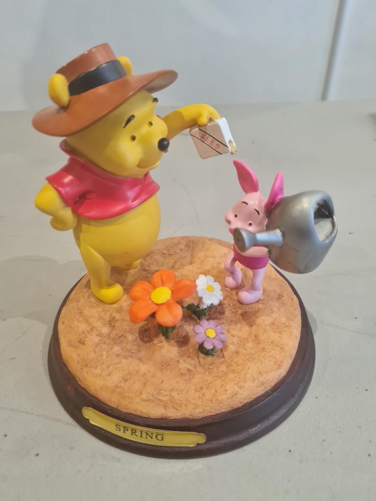 Disney Winnie de Poeh & Knorretje 'Spring' beeldje, Verzamelen, Poppetjes en Figuurtjes, Ophalen of Verzenden, Gebruikt